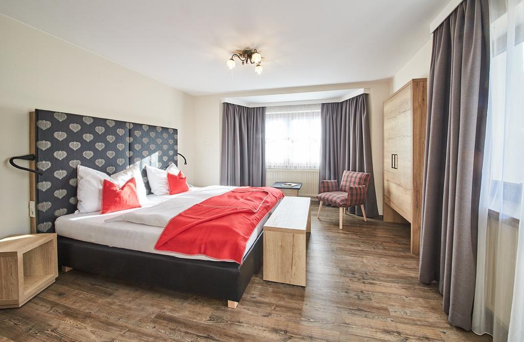 Hotel Alpenblick Зальбах-Гінтерглемм Екстер'єр фото